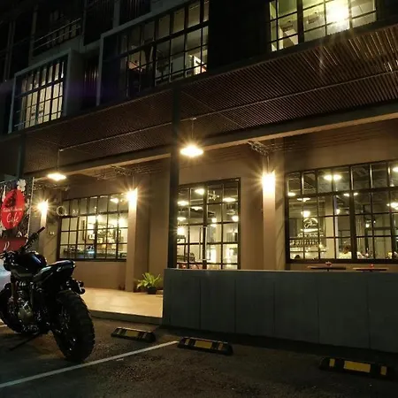 Rider Bedroom Hostel & Cafe-3